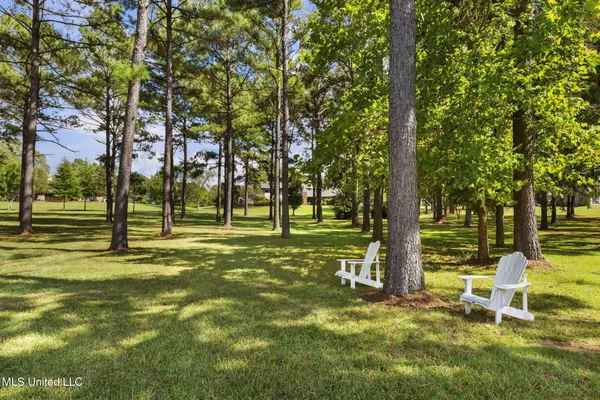 $849,900 | 131 Lakeshire Parkway, Canton, MS 39046