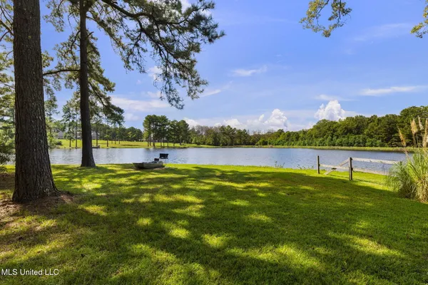 $849,900 | 131 Lakeshire Parkway, Canton, MS 39046