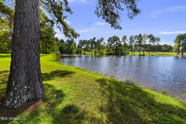 $849,900 | 131 Lakeshire Parkway, Canton, MS 39046