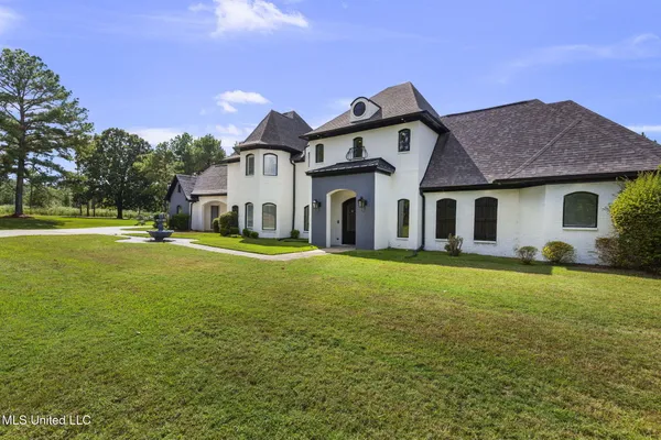 $849,900 | 131 Lakeshire Parkway, Canton, MS 39046