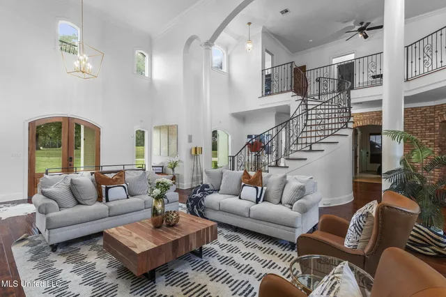 $889,900 | 131 Lakeshire Parkway, Canton, MS 39046