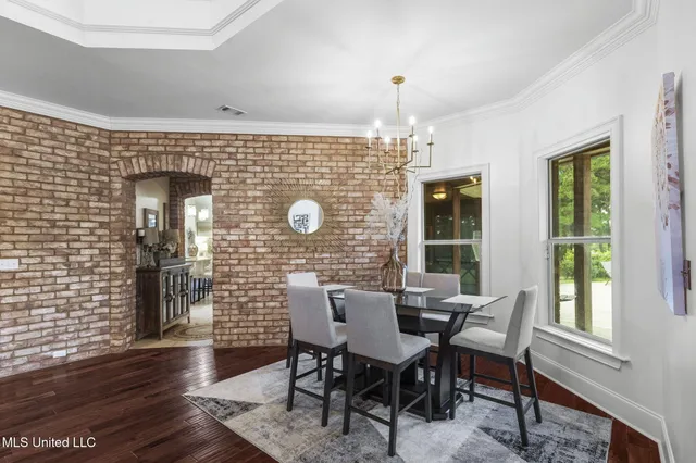 $889,900 | 131 Lakeshire Parkway, Canton, MS 39046