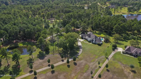 $849,900 | 131 Lakeshire Parkway, Canton, MS 39046