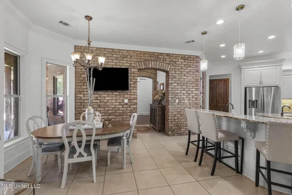 $849,900 | 131 Lakeshire Parkway, Canton, MS 39046