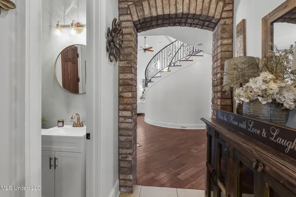 $849,900 | 131 Lakeshire Parkway, Canton, MS 39046