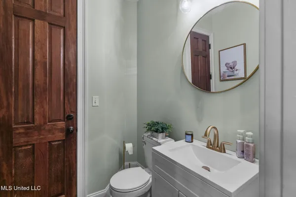 $849,900 | 131 Lakeshire Parkway, Canton, MS 39046