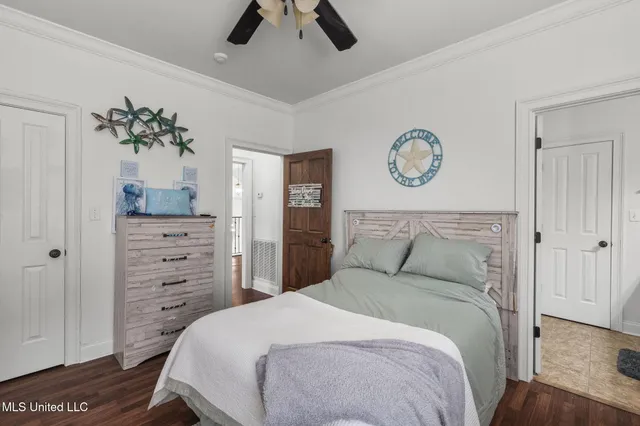 $889,900 | 131 Lakeshire Parkway, Canton, MS 39046