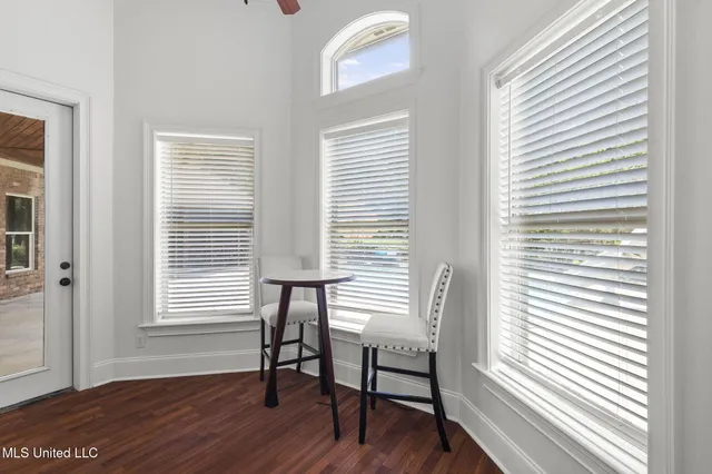 $889,900 | 131 Lakeshire Parkway, Canton, MS 39046