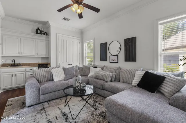 $889,900 | 131 Lakeshire Parkway, Canton, MS 39046