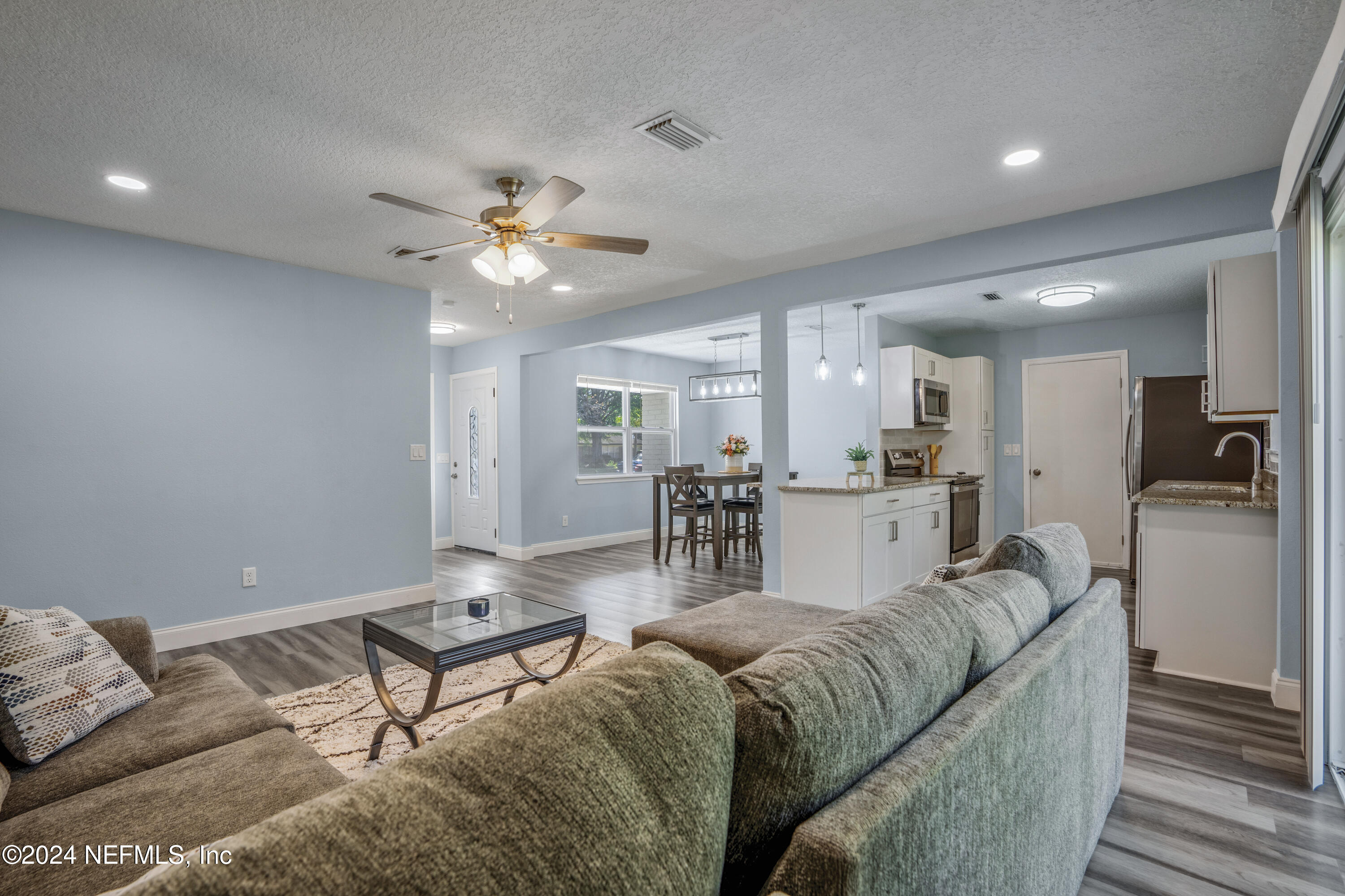 8181 Vermanth Road Jacksonville, FL 32211 - Photo 7 of 36 HomePrimeMedia-06