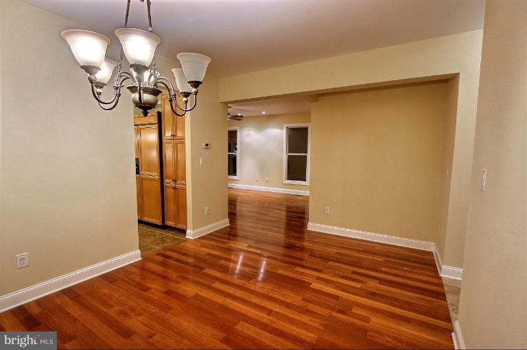 315 Upperlanding Road Essex, MD 21221 - Photo 22 of 30 Dining Room