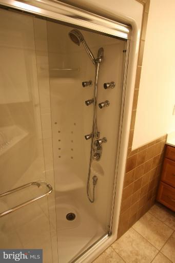 315 Upperlanding Road Essex, MD 21221 - Photo 5 of 30 Bath (Master)
