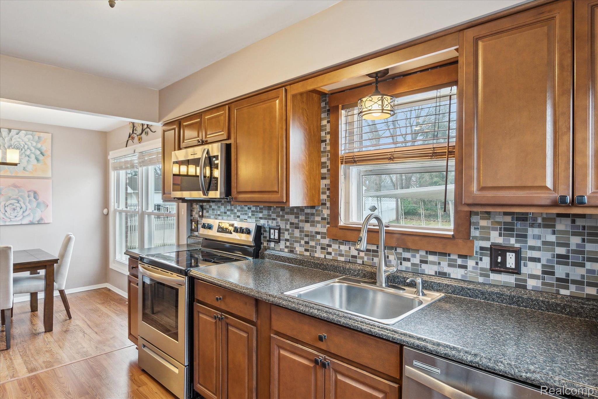 3062 Grange Road Trenton, MI 48183 - Photo 25 of 65 CERAMIC BACKSPLASH/KITCHEN