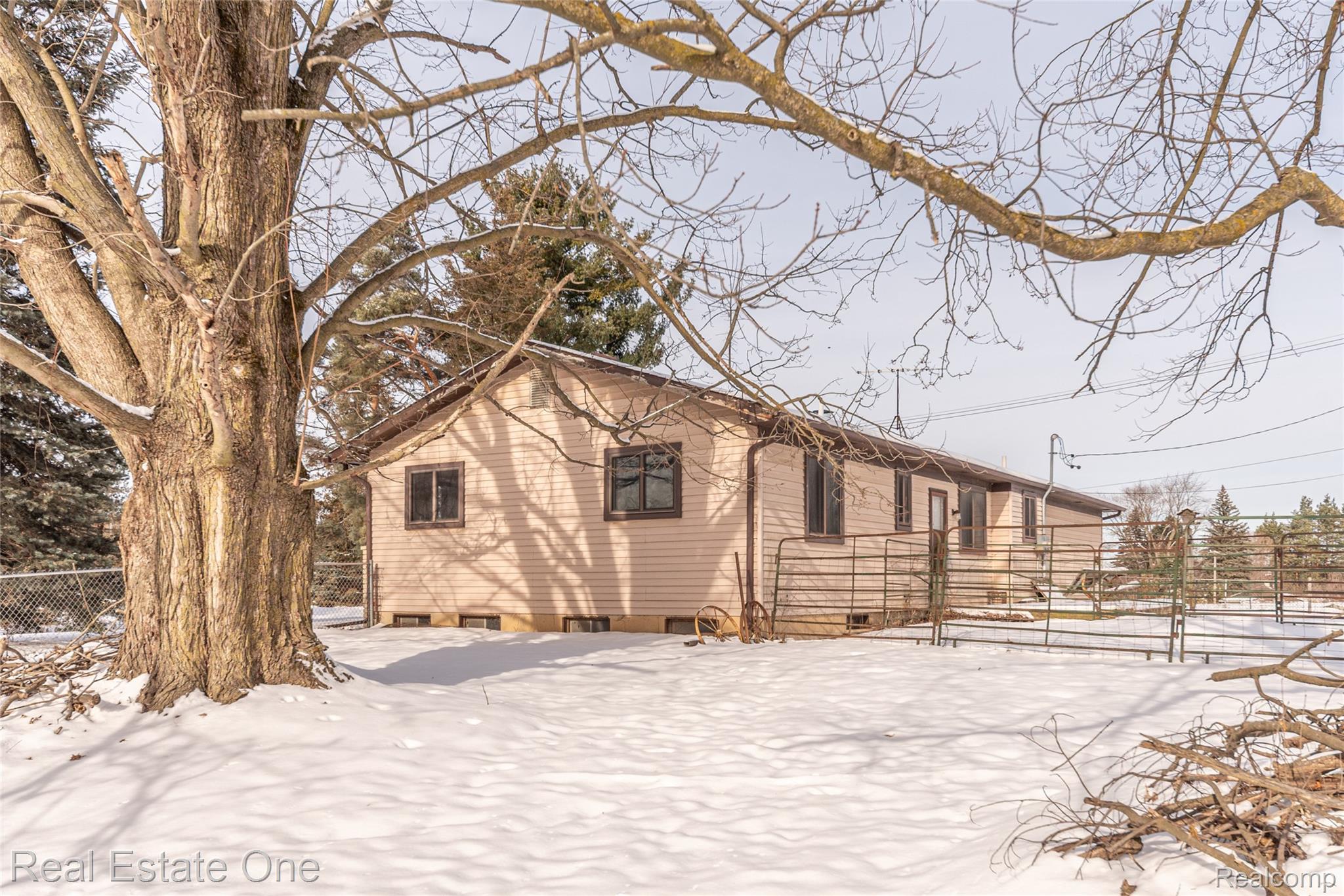 22700 Griswold Road South Lyon, MI 48178 - Photo 6 of 51 Snow covered property