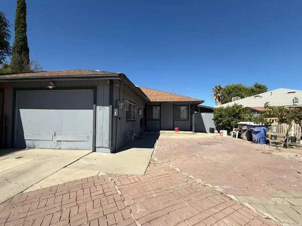 $300,000 | 273 I Street, Mendota, CA 93640