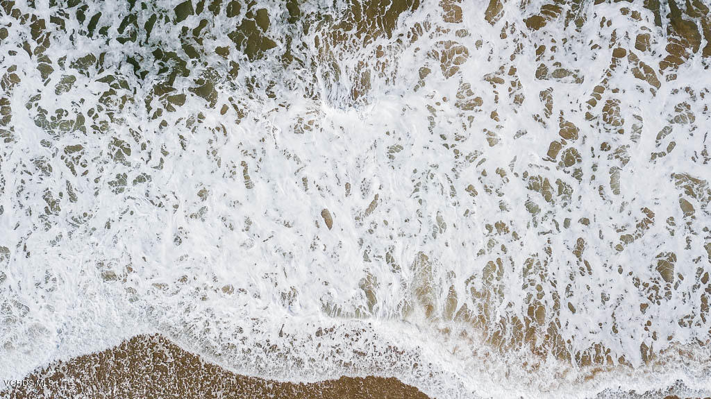 209 South Ventura Road, Unit 31 Port Hueneme, CA 93041 - Photo 28 of 41 a close up of a white marble wall
