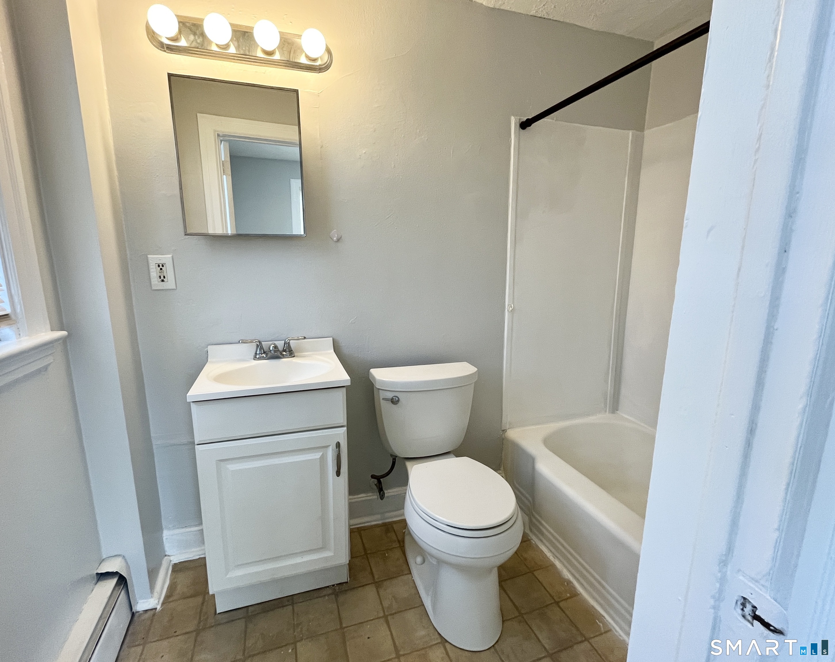 666 Main Street, Unit B1 Middletown, CT 06457 - Photo 9 of 16