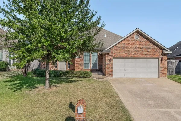 $2,550 | 4009 Reatta Lane, College Station, TX 77845