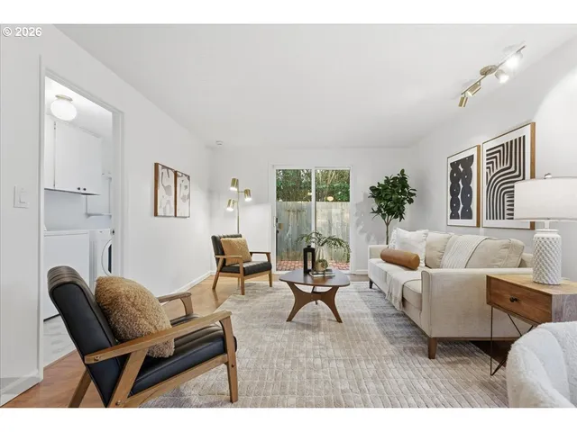 $599,000 | 14825 Southwest Village Lane, Beaverton, OR 97007