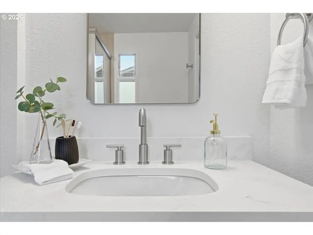 $599,000 | 14825 Southwest Village Lane, Beaverton, OR 97007