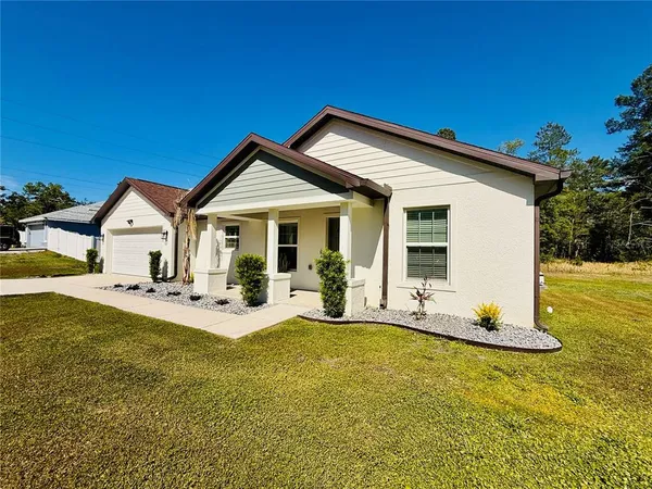 $2,100 | 13486 English Sparrow Road, Weeki Wachee, FL 34614