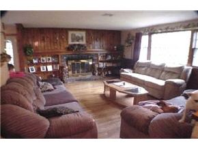 1180 South Mammoth Road Manchester, NH 03109 - Photo 5 of 9 Gallery Image 5