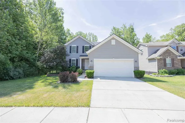 $325,000 | 37467 South Dianne Lane, New Boston, MI 48164