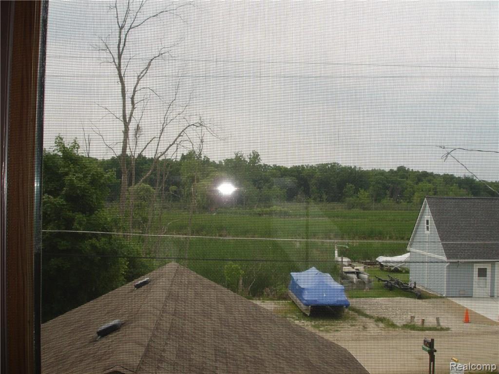 8600 Riverside Drive Brighton, MI 48116 - Photo 29 of 32 DSC03447.JPG