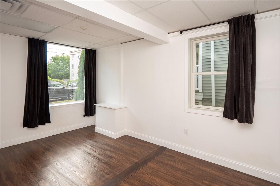 413 High Street Bristol, RI 02809 - Photo 17 of 33