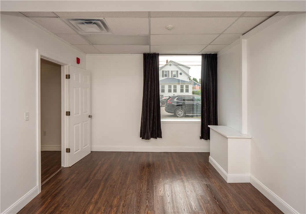413 High Street Bristol, RI 02809 - Photo 18 of 33