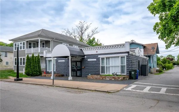 $580,000 | 413 High Street, Bristol, RI 02809