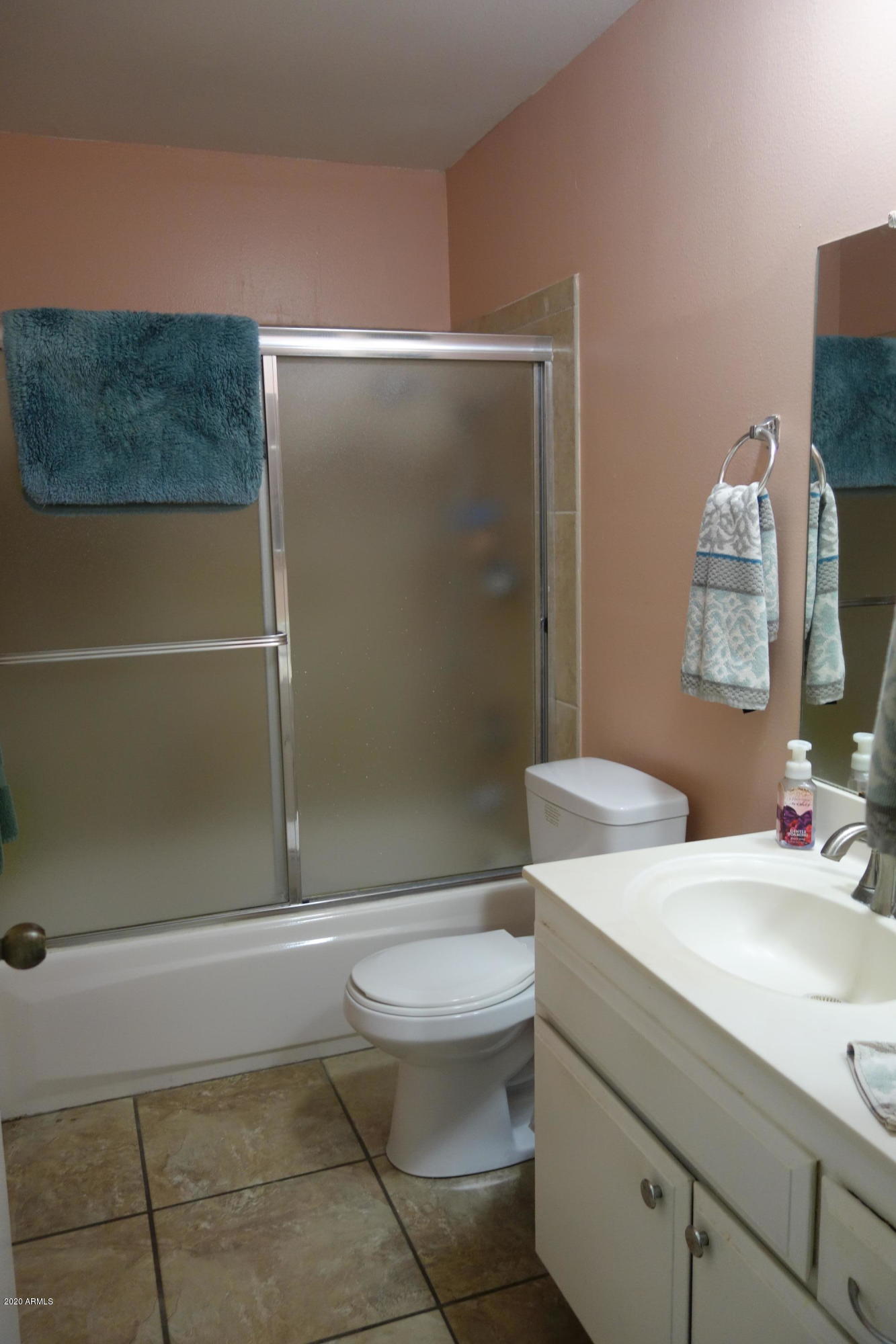 5525 East Thomas Road, Unit L2 Phoenix, AZ 85018 - Photo 4 of 7 DSC05778