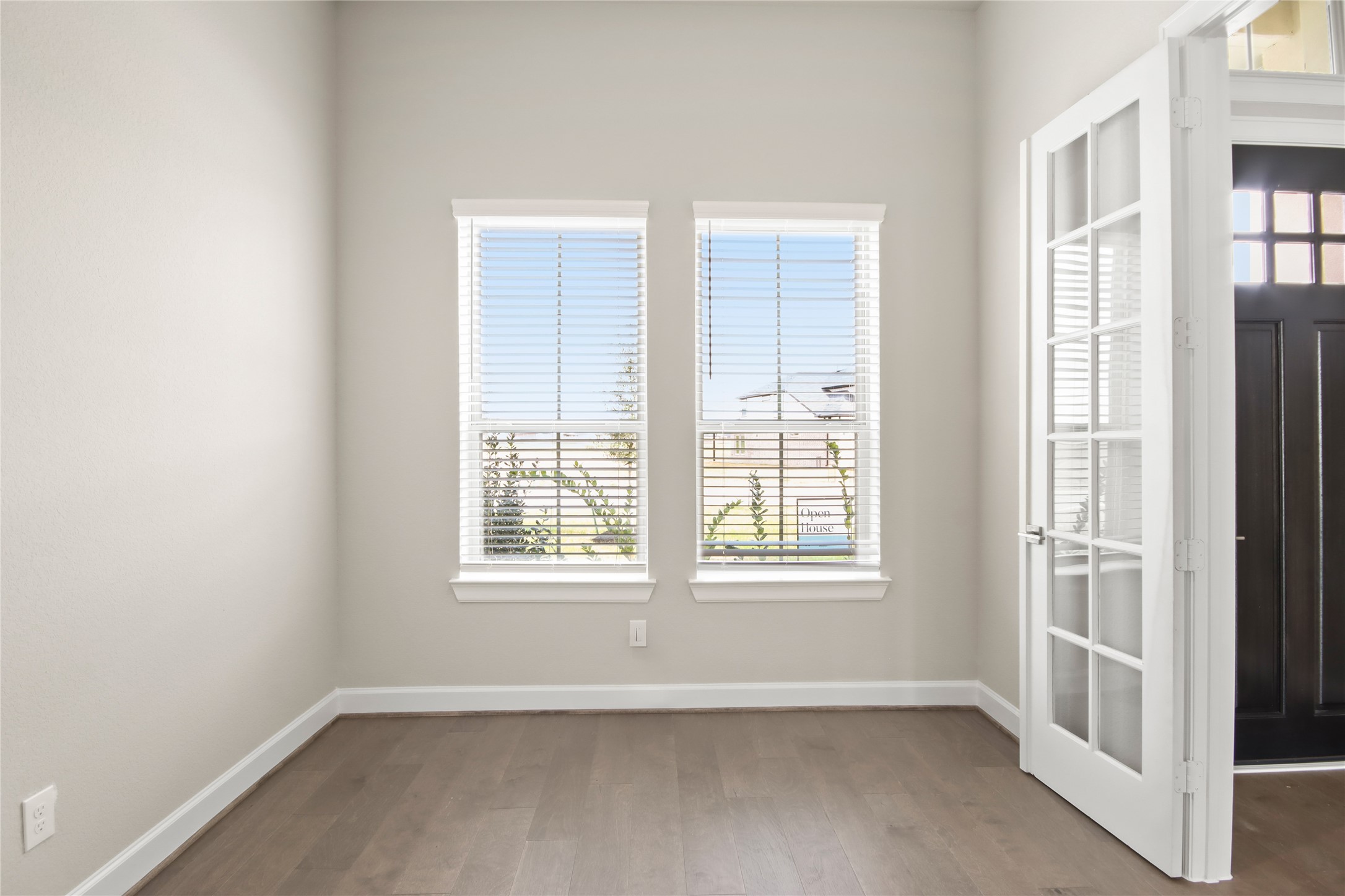 136 Peninsula Point Drive Montgomery, TX 77356 - Photo 5 of 34 Convenient home office