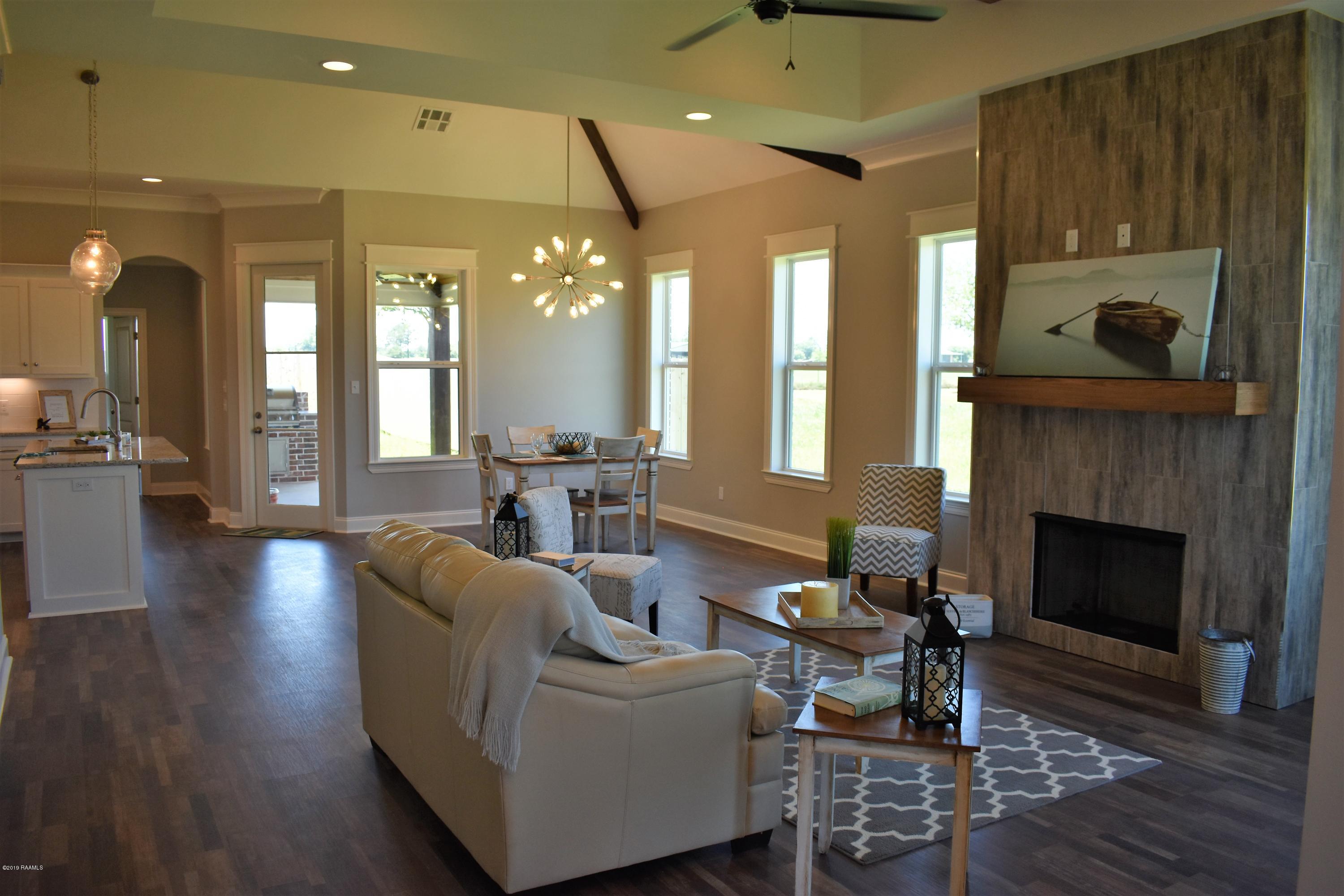 218 Whispering Meadows Road Broussard, LA 70518 - Photo 3 of 9 Gallery Image 3