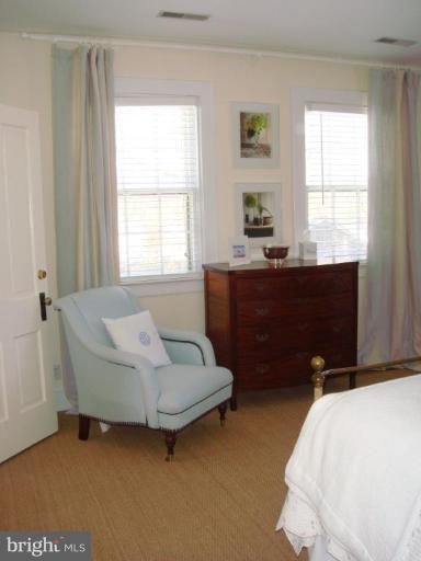 2971 Rectortown Road Marshall, VA 20115 - Photo 11 of 18 Bedroom #1 second view. Lots of light