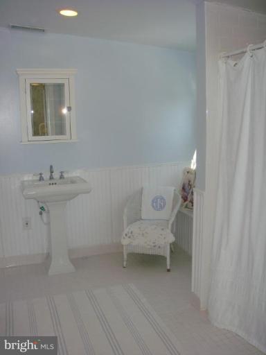 2971 Rectortown Road Marshall, VA 20115 - Photo 9 of 18 Master Bath