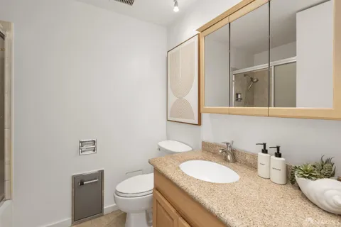 $459,000 | 1050 North Point Street, Unit 405, San Francisco, CA 94109
