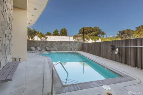 $459,000 | 1050 North Point Street, Unit 405, San Francisco, CA 94109