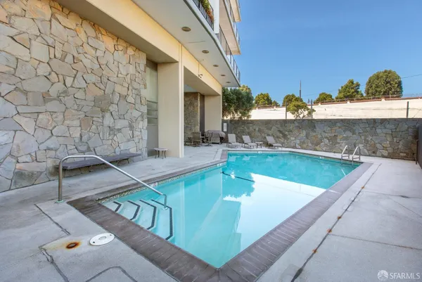 $459,000 | 1050 North Point Street, Unit 405, San Francisco, CA 94109