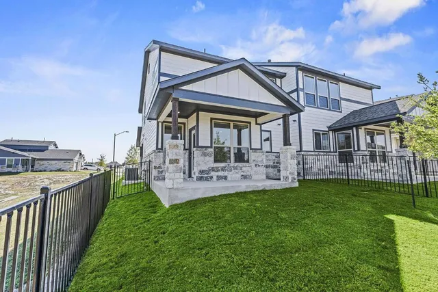 $367,990 | 2212 B Cornfield Drive, Pflugerville, TX 78660