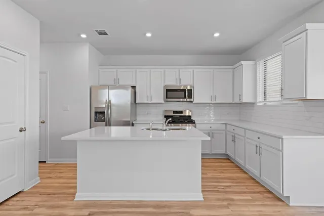 $367,990 | 2212 B Cornfield Drive, Pflugerville, TX 78660