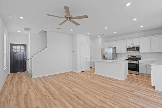 $367,990 | 2212 B Cornfield Drive, Pflugerville, TX 78660