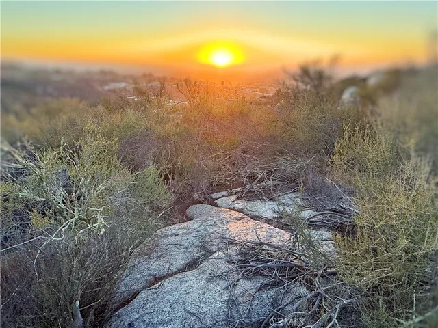 a view of a sky in a city