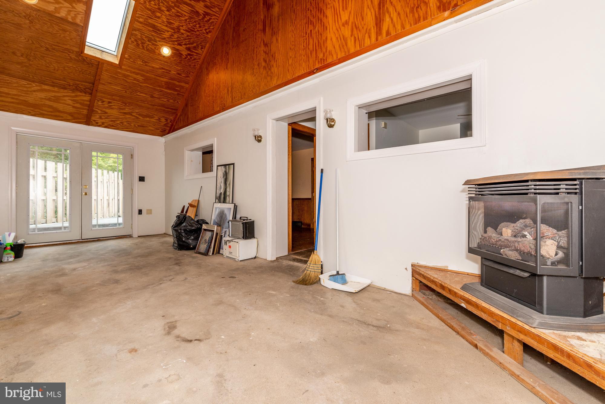 554 Abbeyville Road Lancaster, PA 17603 - Photo 14 of 29 Family Room