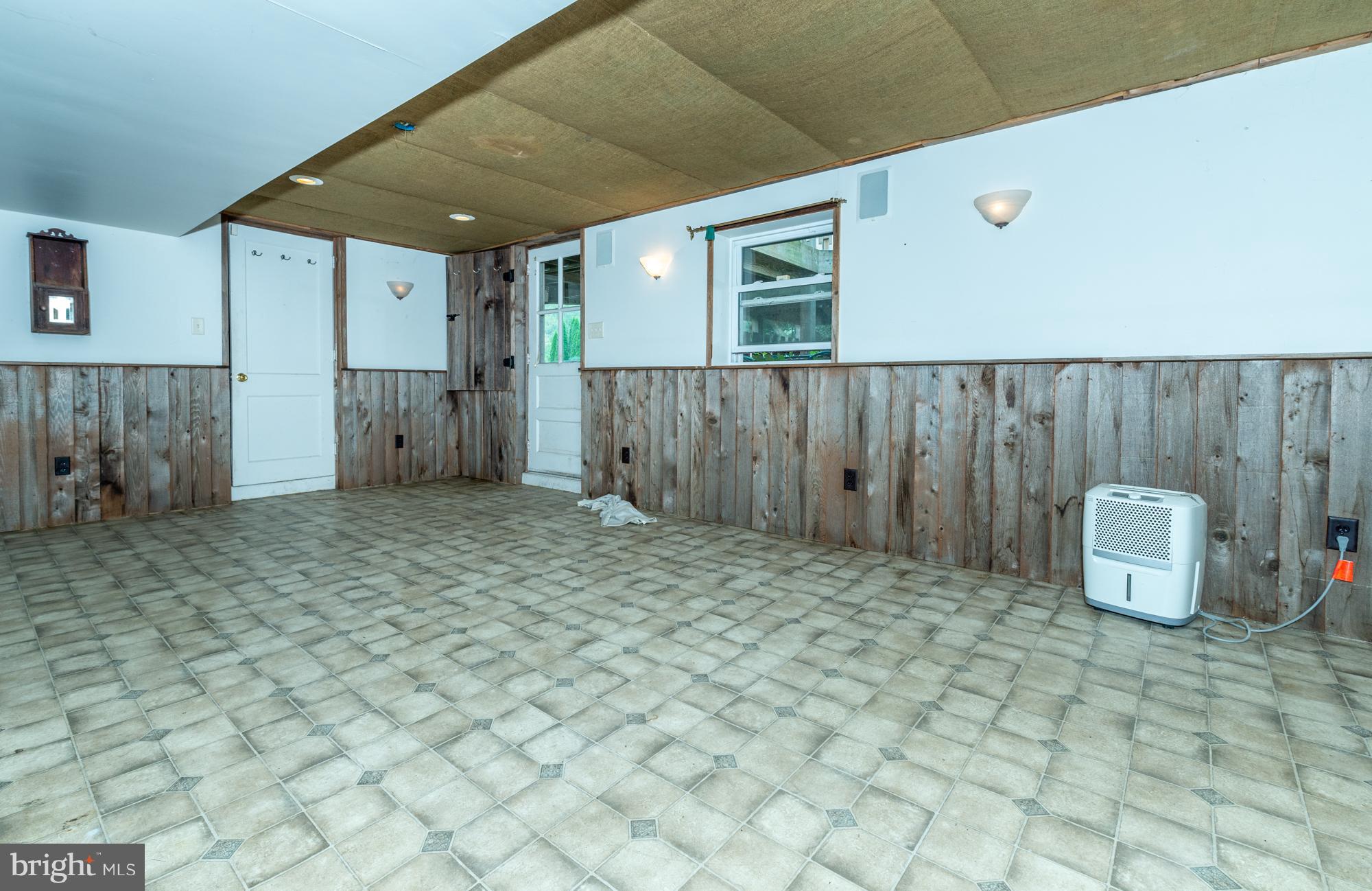 554 Abbeyville Road Lancaster, PA 17603 - Photo 22 of 29 Finished Basement