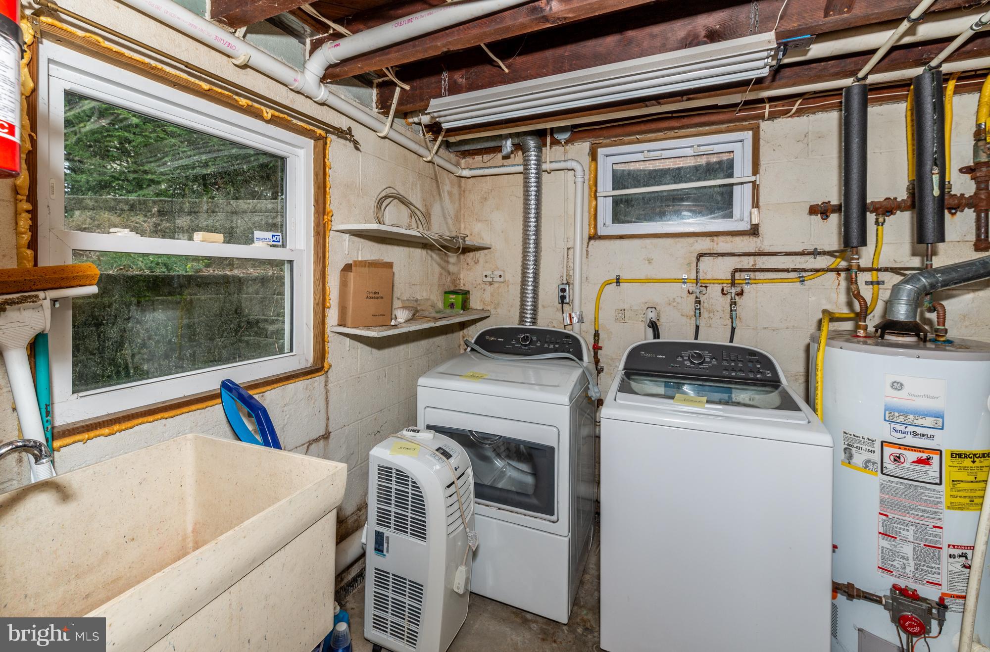 554 Abbeyville Road Lancaster, PA 17603 - Photo 23 of 29 Laundry