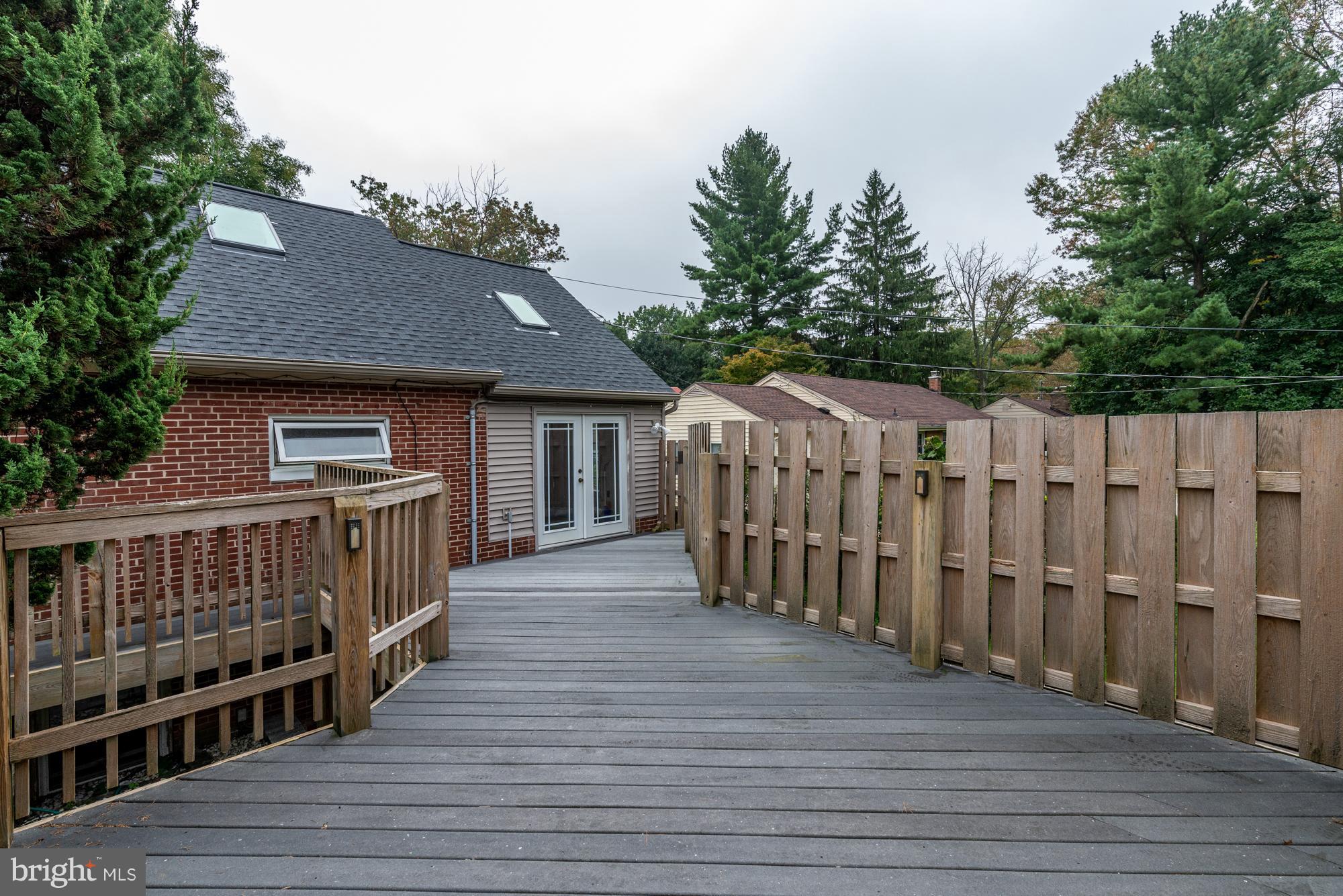554 Abbeyville Road Lancaster, PA 17603 - Photo 24 of 29 Deck