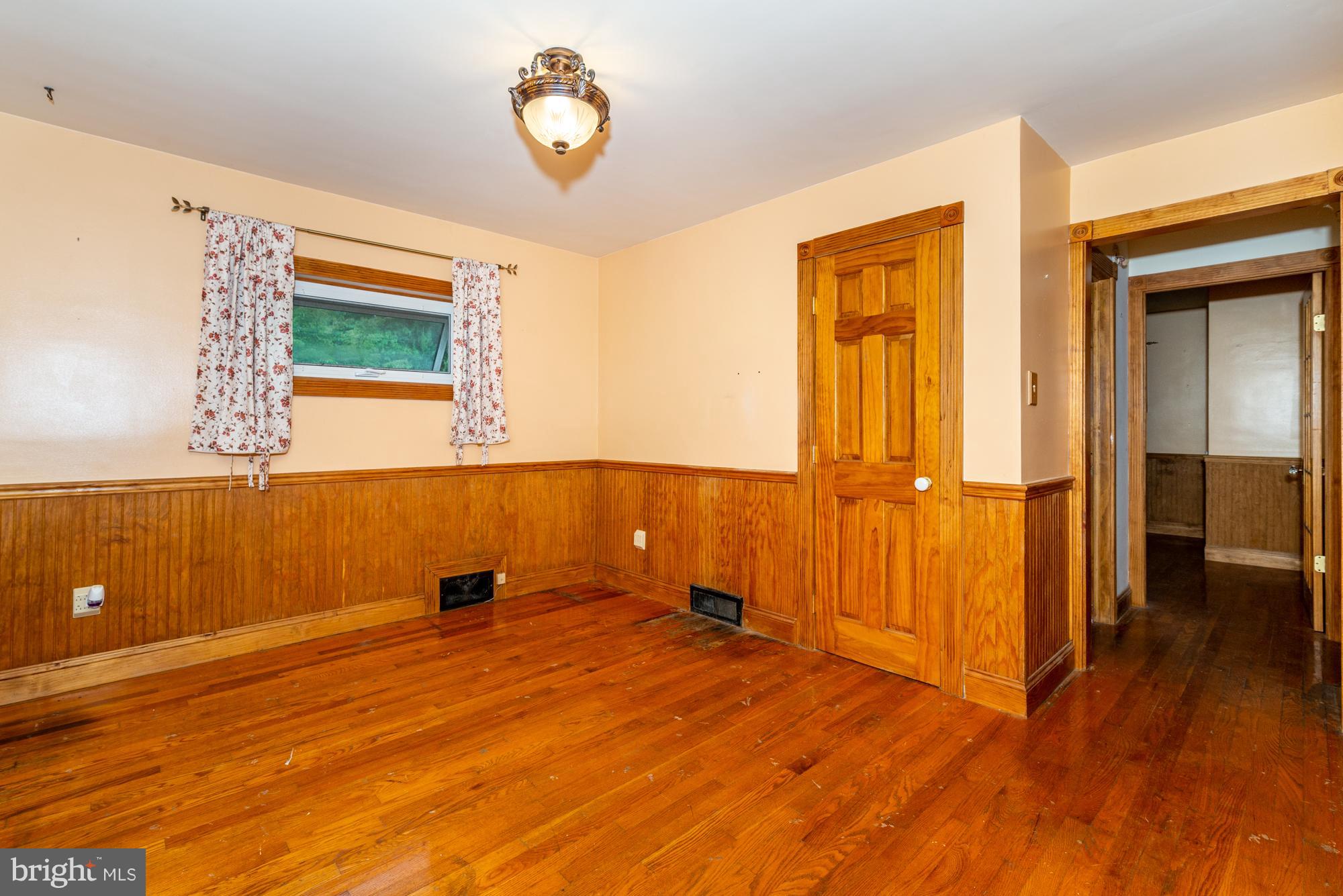 554 Abbeyville Road Lancaster, PA 17603 - Photo 9 of 29 Bedroom 1 (2)