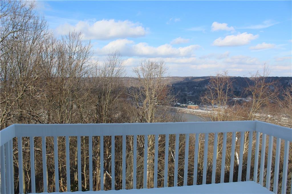 255 Randy Lane Coraopolis, PA 15108 - Photo 14 of 16 Gallery Image 14