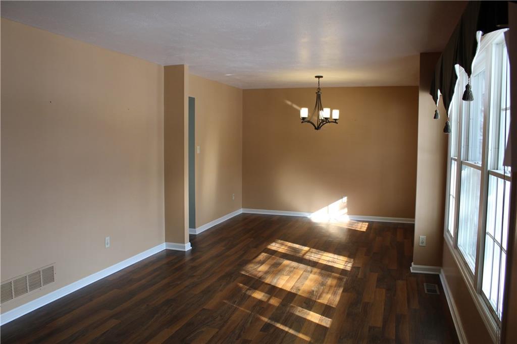 255 Randy Lane Coraopolis, PA 15108 - Photo 6 of 16 Gallery Image 6